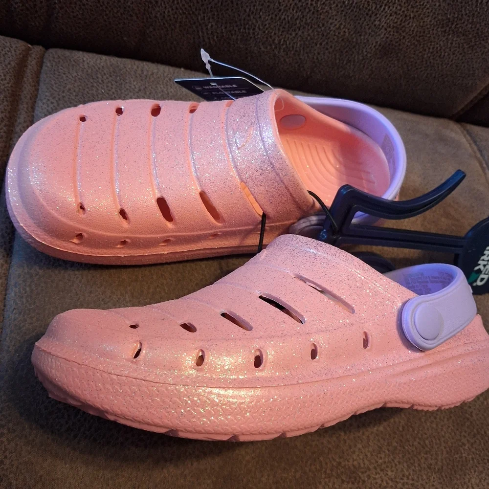 Rugged Shark Glitter Pink Kids Slip-On Clog Size 11
